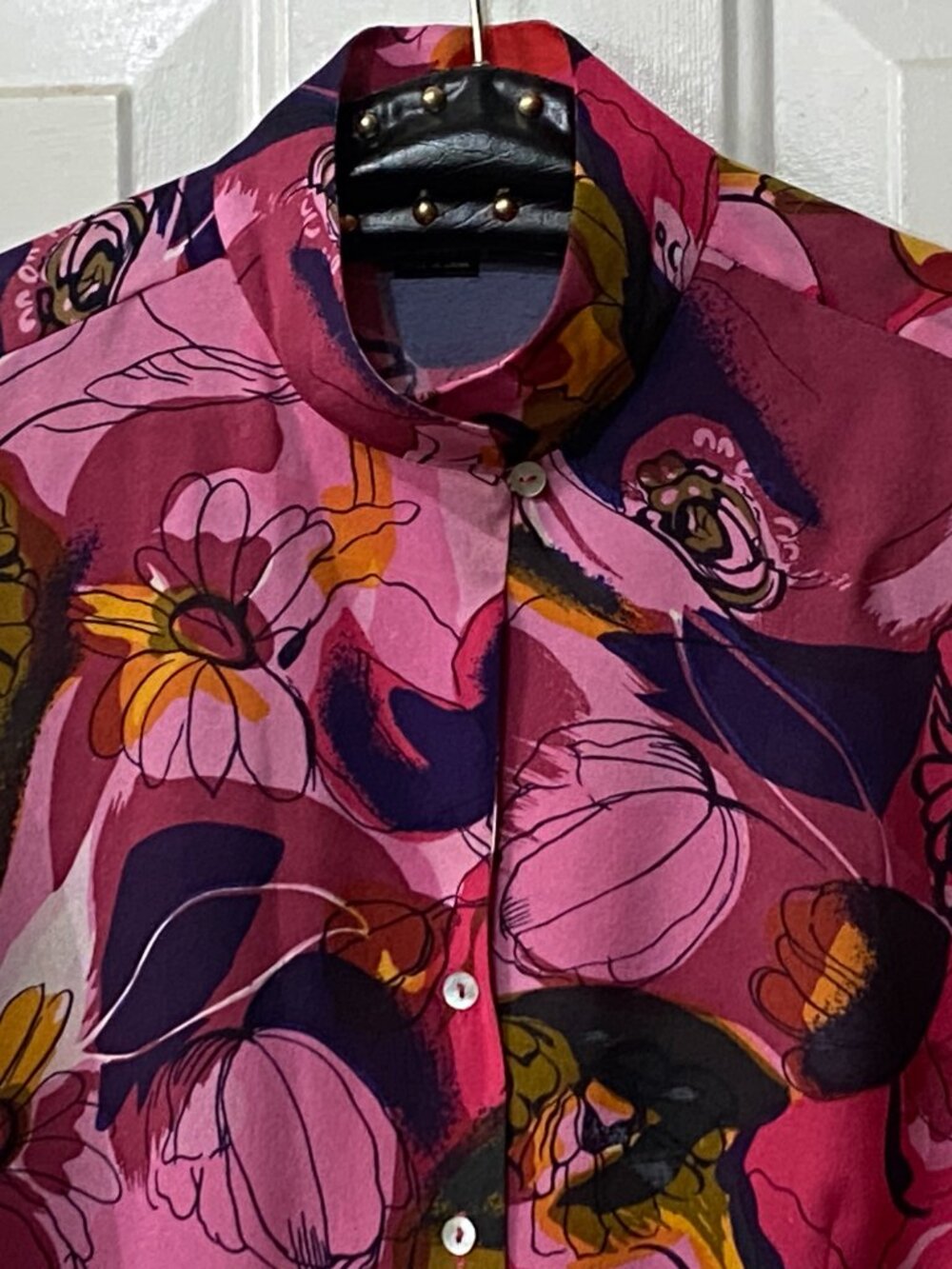 Ishyu Silk Womens Sz M Blouse Button Up Long Sleeve Pink/Multi Floral - Picture 2 of 9